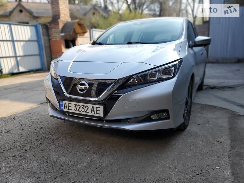 Хэтчбек Nissan Leaf 2020 в Кривом Роге