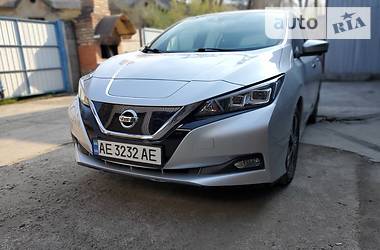 Хэтчбек Nissan Leaf 2020 в Кривом Роге