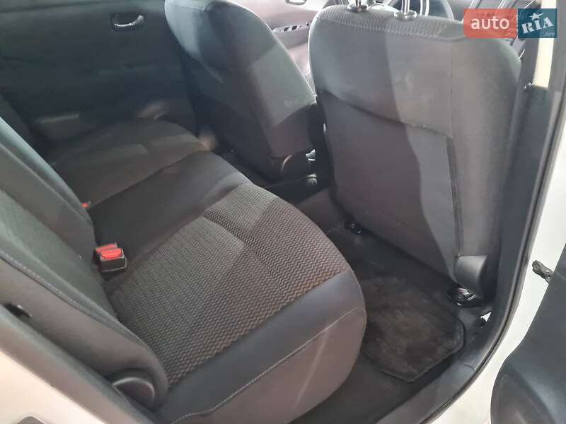 Хэтчбек Nissan Leaf 2014 в Одессе