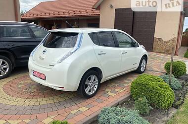 Хэтчбек Nissan Leaf 2012 в Ровно