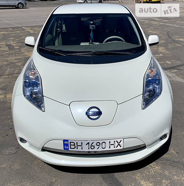 Хетчбек Nissan Leaf 2012 в Одесі