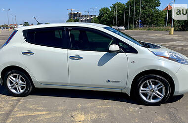 Хетчбек Nissan Leaf 2012 в Одесі