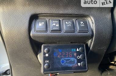 Хэтчбек Nissan Leaf 2013 в 
