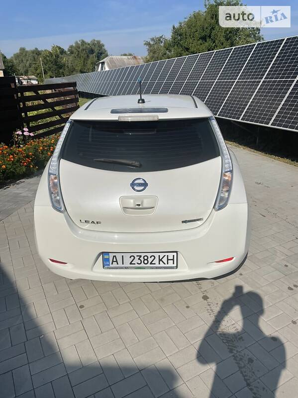 Хэтчбек Nissan Leaf 2014 в Киеве фото 5 Хэтчбек Nissan Leaf 2014 в Киеве
