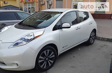 Хэтчбек Nissan Leaf 2014 в Ивано-Франковске