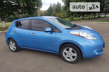 Хэтчбек Nissan Leaf 2014 в Ровно