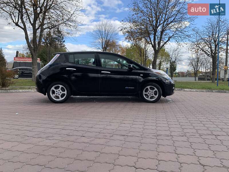 Хэтчбек Nissan Leaf 2014 в Тернополе
