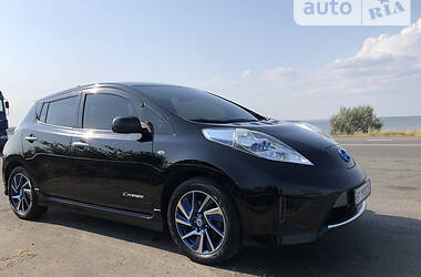 Хэтчбек Nissan Leaf 2014 в Одессе