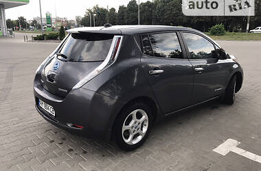 Хетчбек Nissan Leaf 2013 в Житомирі