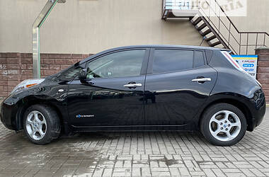 Хэтчбек Nissan Leaf 2012 в Ровно