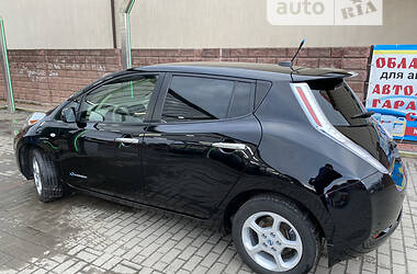 Хэтчбек Nissan Leaf 2012 в Ровно