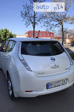 Хэтчбек Nissan Leaf 2014 в Одессе