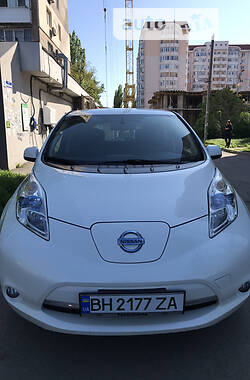 Хэтчбек Nissan Leaf 2014 в Одессе