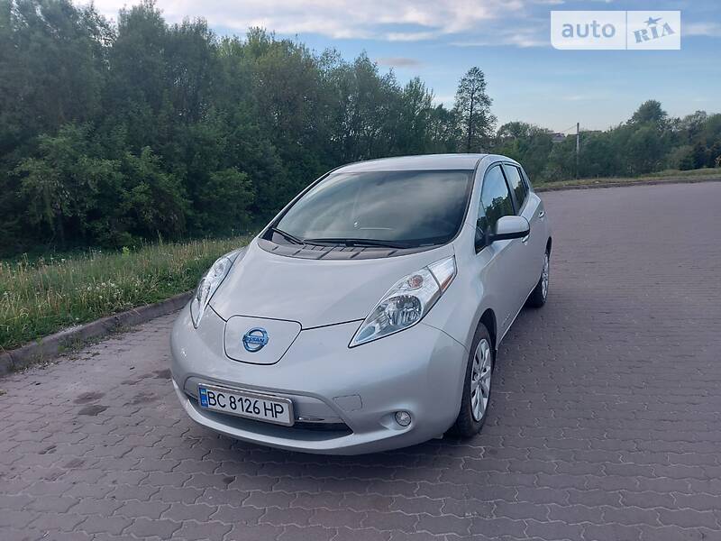 Хэтчбек Nissan Leaf 2017 в Бродах