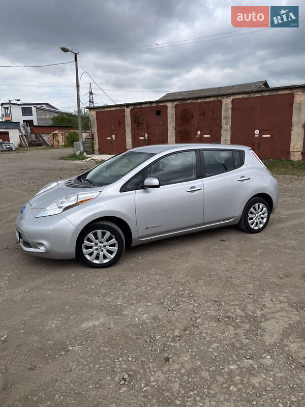 Хетчбек Nissan Leaf 2015 в Івано-Франківську фото 7 Хетчбек Nissan Leaf 2015 в Івано-Франківську