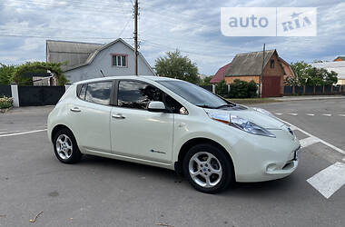 Хэтчбек Nissan Leaf 2011 в Виннице