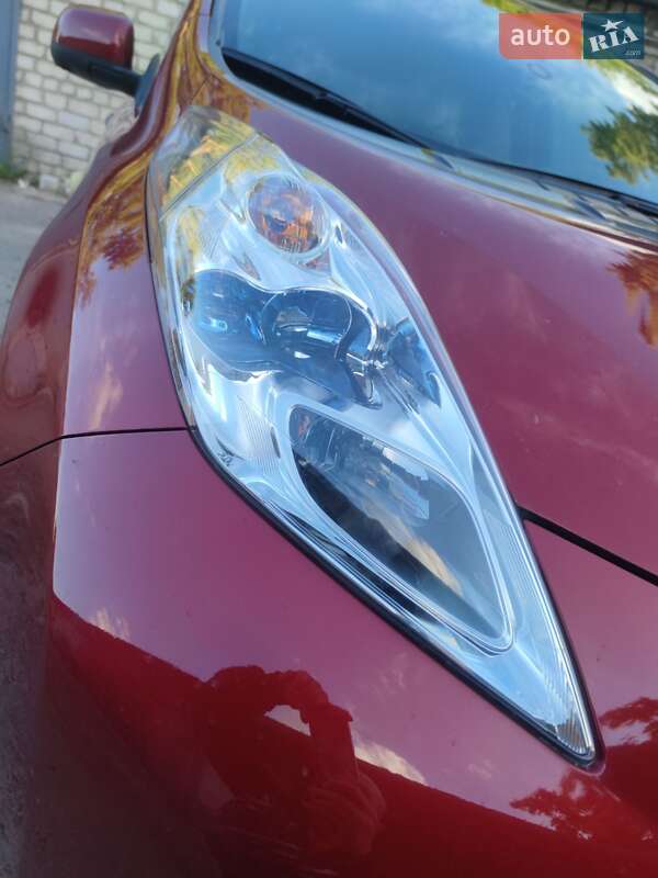 Хэтчбек Nissan Leaf 2013 в Харькове