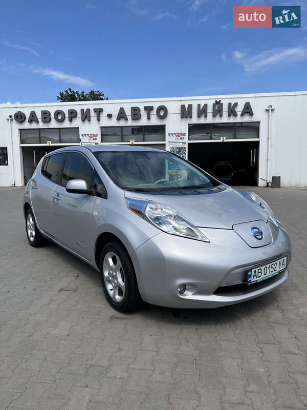 Nissan Leaf 2011