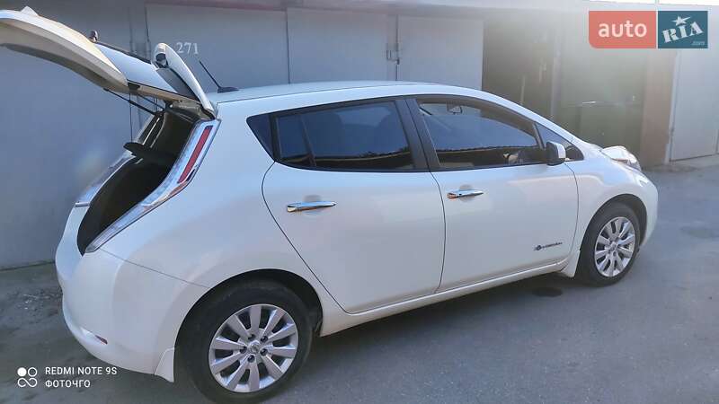 Хэтчбек Nissan Leaf 2016 в Харькове