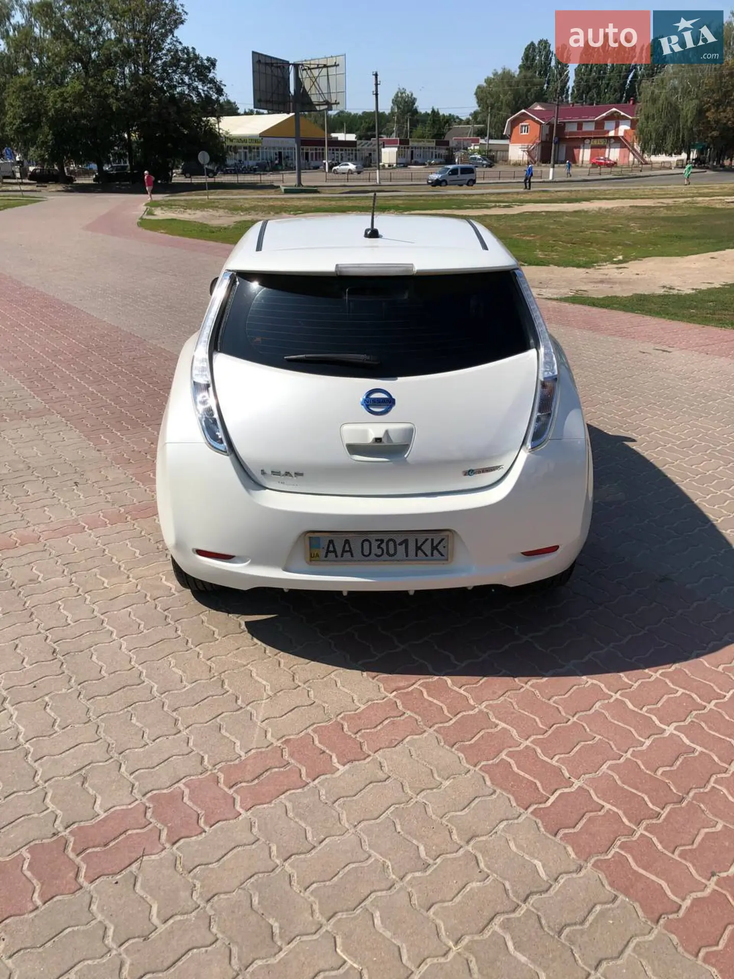 2015 Nissan Leaf - мініатюра 2