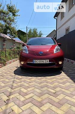 Хетчбек Nissan Leaf 2016 в Одесі