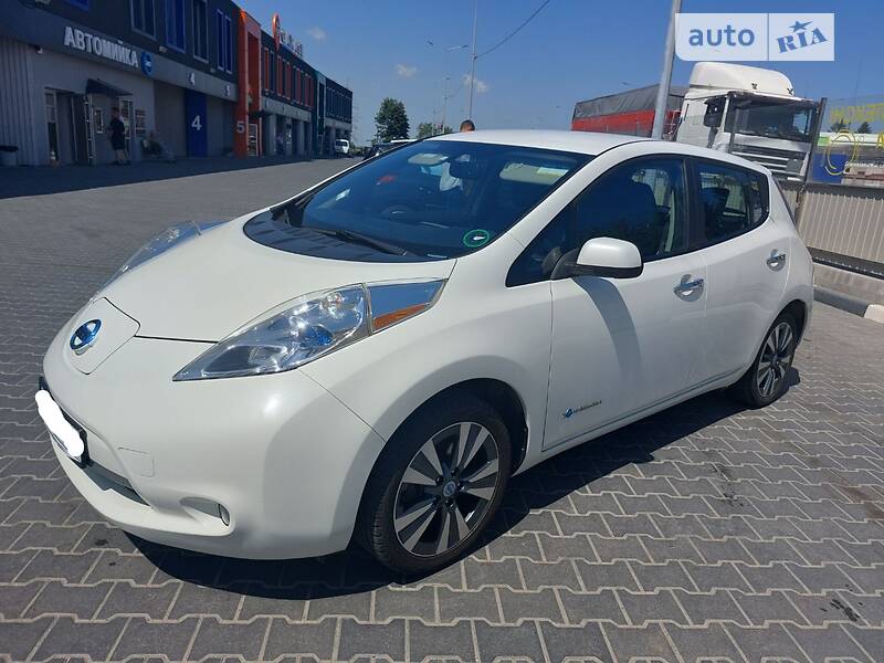 Хетчбек Nissan Leaf 2014 в Тернополі