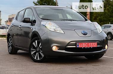 Хэтчбек Nissan Leaf 2017 в Дубно