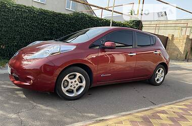 Хетчбек Nissan Leaf 2016 в Одесі