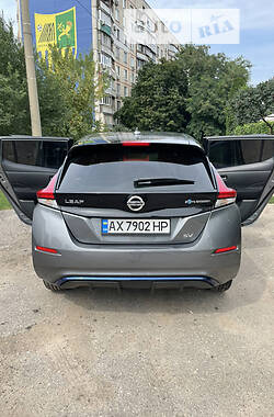 Хетчбек Nissan Leaf 2018 в Харкові