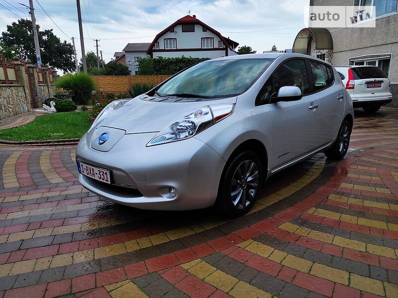 Хэтчбек Nissan Leaf 2014 в Стрые