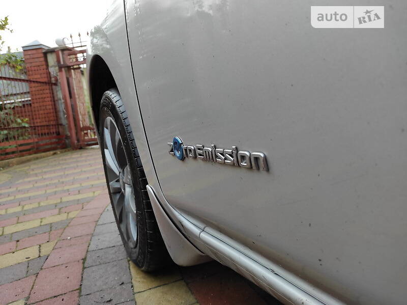 Хэтчбек Nissan Leaf 2014 в Стрые