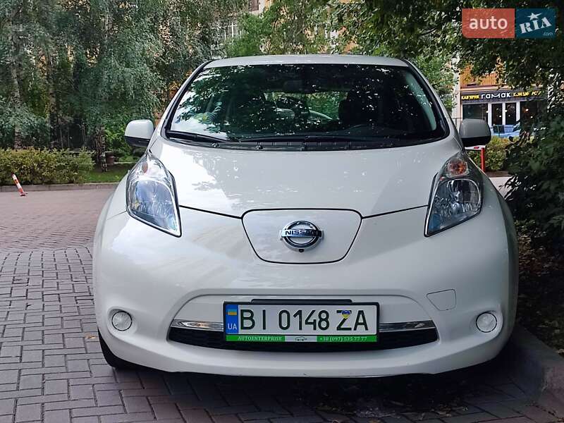 Хэтчбек Nissan Leaf 2016 в Киеве фото 2 Хэтчбек Nissan Leaf 2016 в Киеве