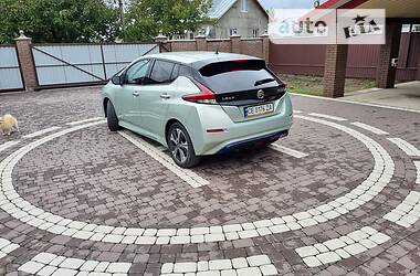 Хетчбек Nissan Leaf 2018 в Чернівцях