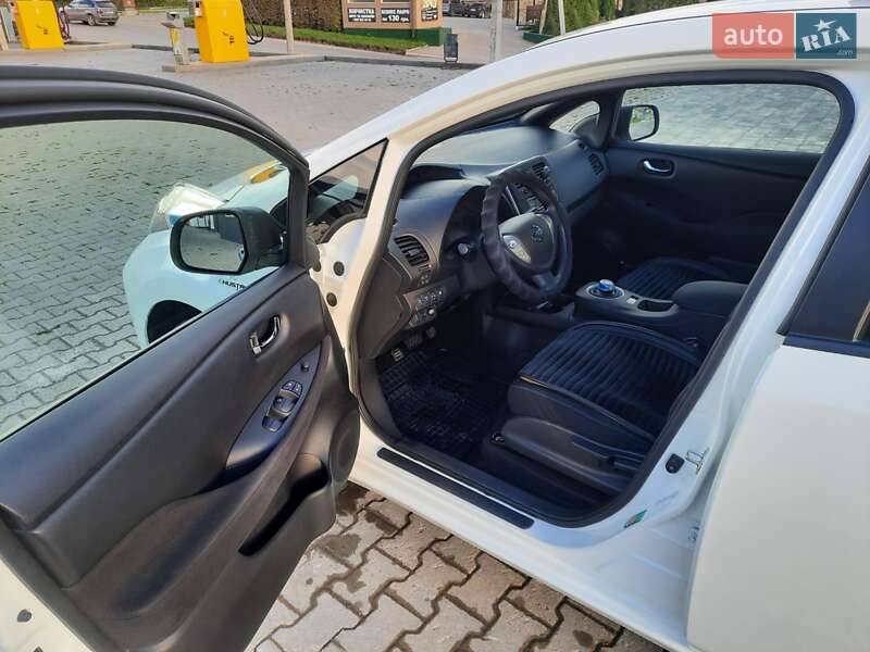Хэтчбек Nissan Leaf 2017 в Черновцах