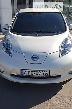 Хетчбек Nissan Leaf 2014 в Івано-Франківську