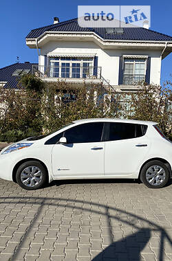 Хетчбек Nissan Leaf 2014 в Одесі