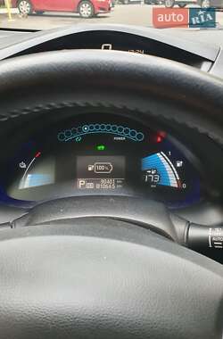Хэтчбек Nissan Leaf 2016 в 