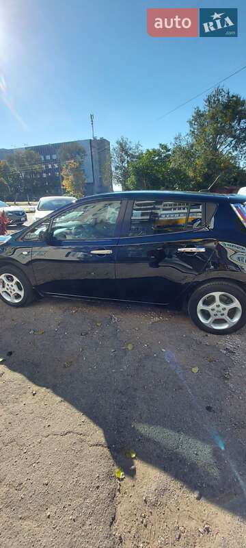 Хэтчбек Nissan Leaf 2011 в Запорожье фото 4 Хэтчбек Nissan Leaf 2011 в Запорожье