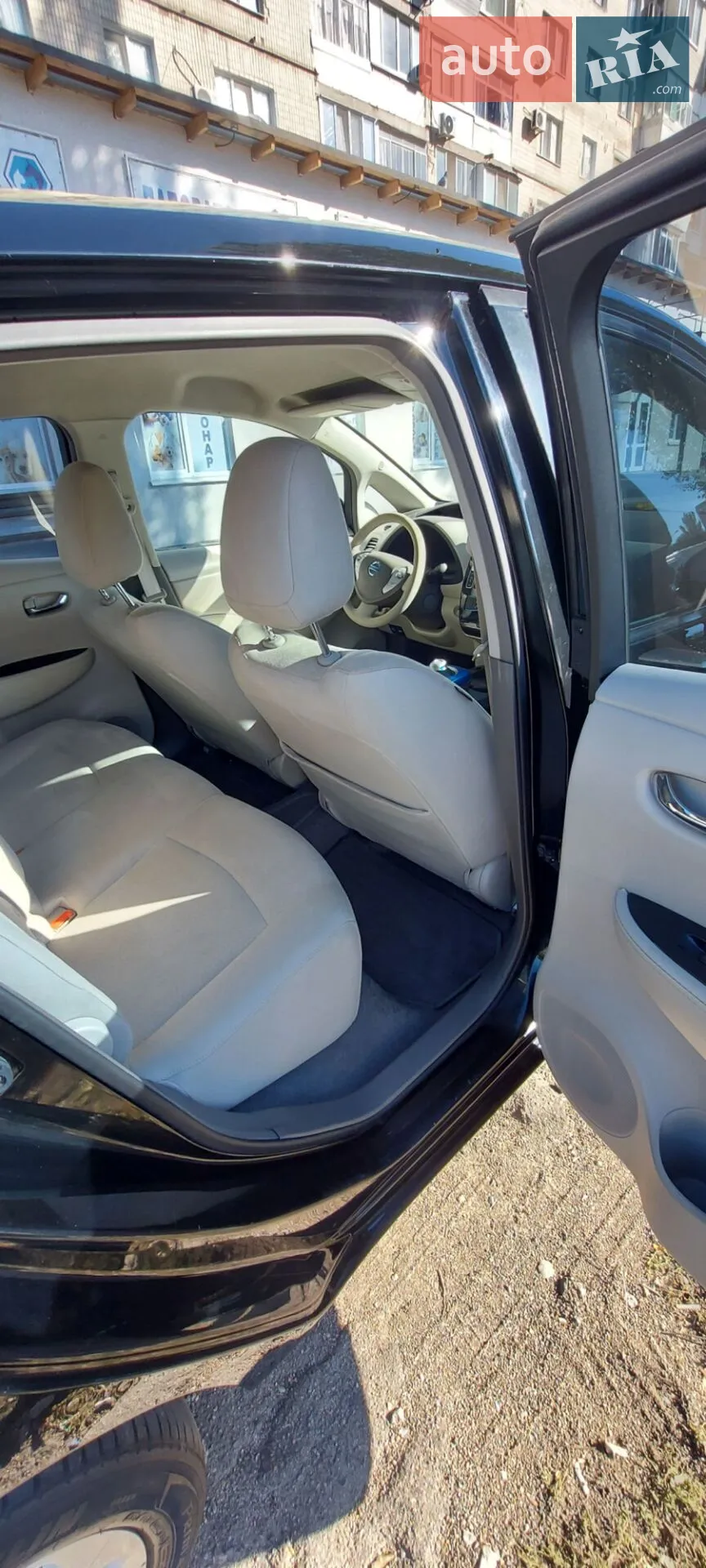2011 Nissan Leaf - мініатюра 11