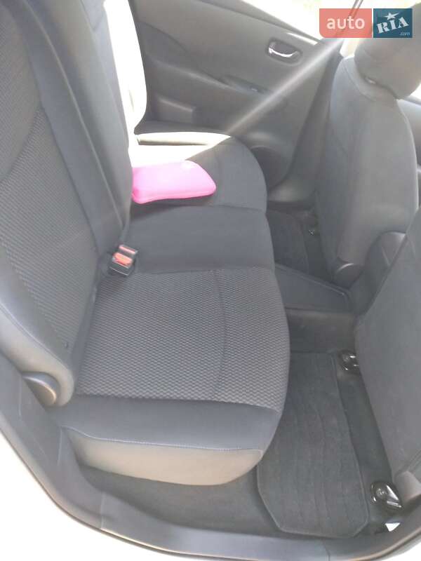 Хэтчбек Nissan Leaf 2017 в Павлограде фото 15 Хэтчбек Nissan Leaf 2017 в Павлограде