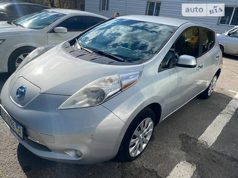 Хэтчбек Nissan Leaf 2013 в Харькове