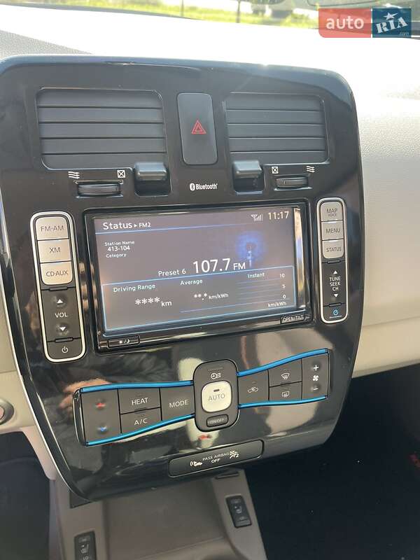Хэтчбек Nissan Leaf 2013 в Житомире