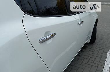 Хэтчбек Nissan Leaf 2012 в Черкассах