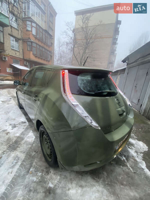 Хэтчбек Nissan Leaf 2014 в Киеве фото 7 Хэтчбек Nissan Leaf 2014 в Киеве