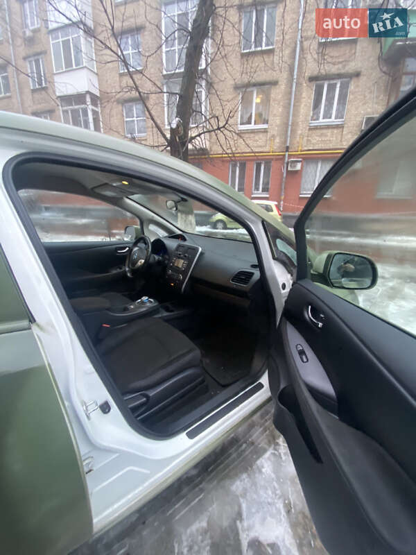 Хэтчбек Nissan Leaf 2014 в Киеве фото 13 Хэтчбек Nissan Leaf 2014 в Киеве
