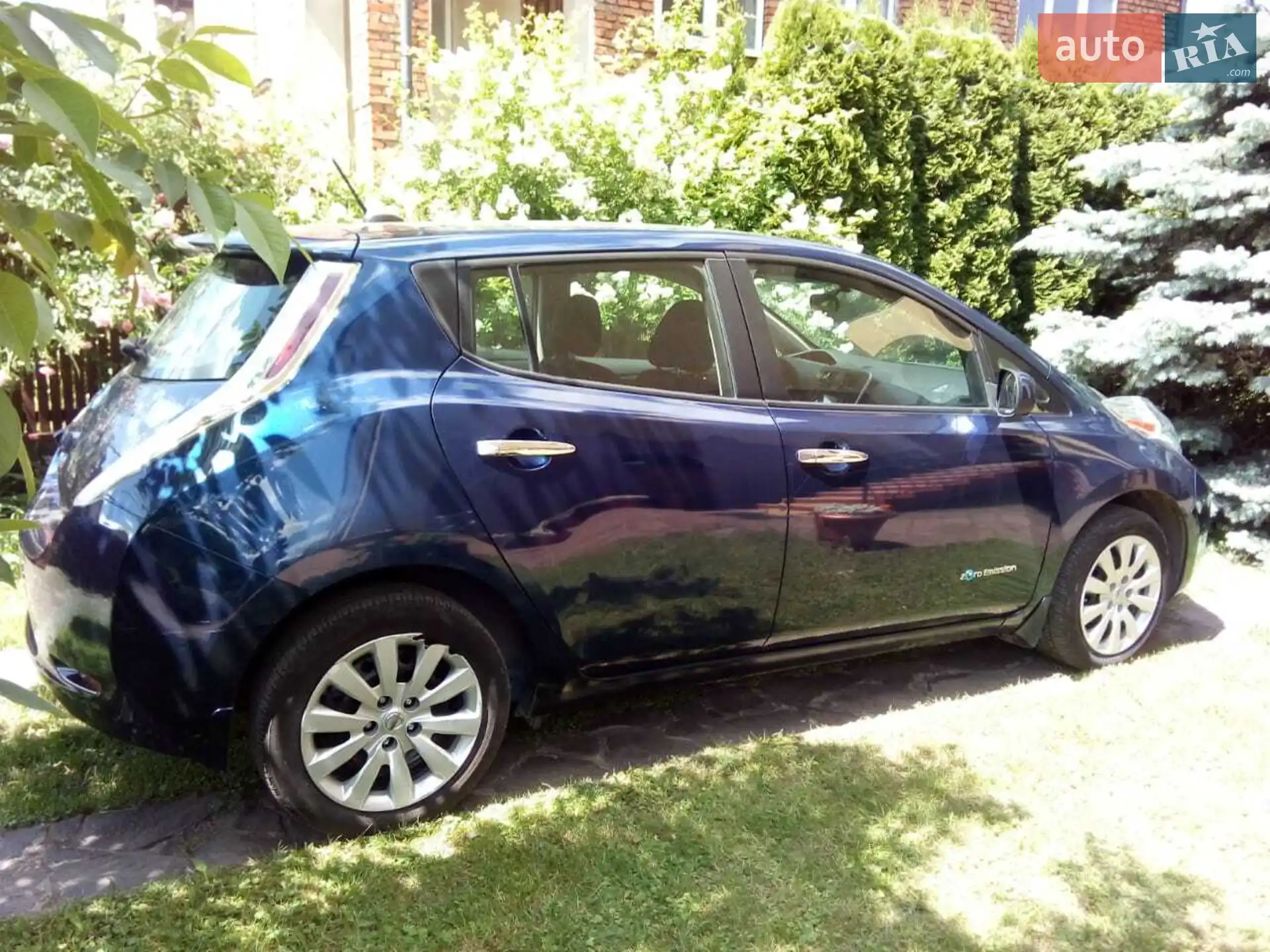 2016 Nissan Leaf - мініатюра 2
