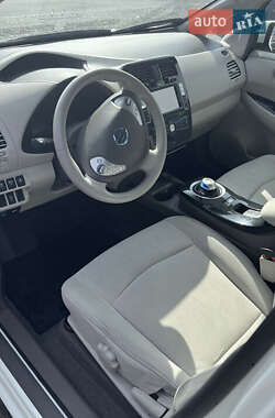 Хэтчбек Nissan Leaf 2012 в Киеве