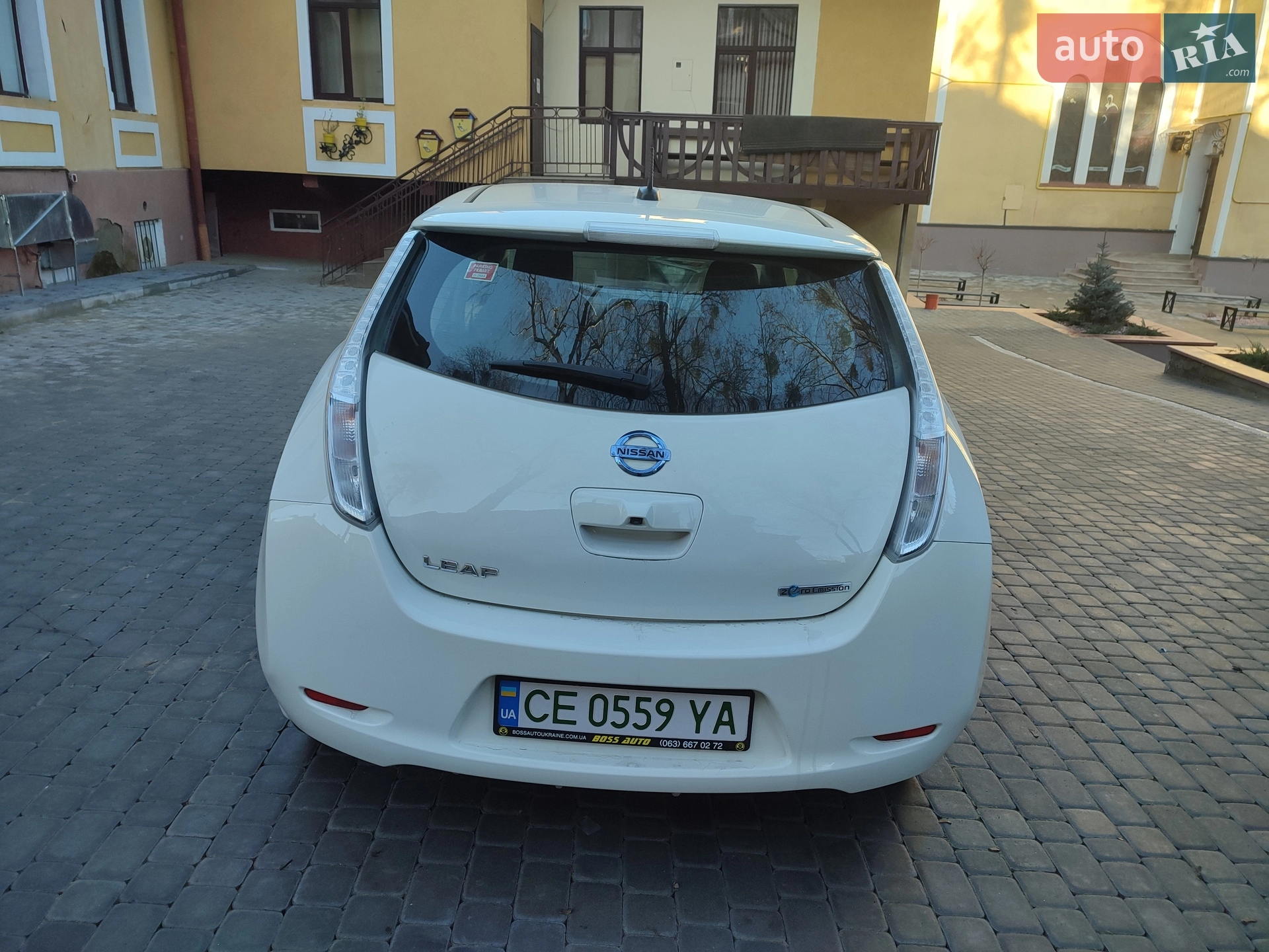 2015 Nissan Leaf - мініатюра 4