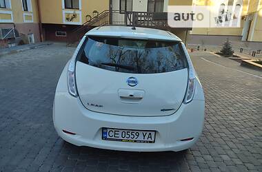 Хэтчбек Nissan Leaf 2015 в Черновцах