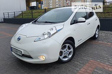 Хэтчбек Nissan Leaf 2014 в Тернополе